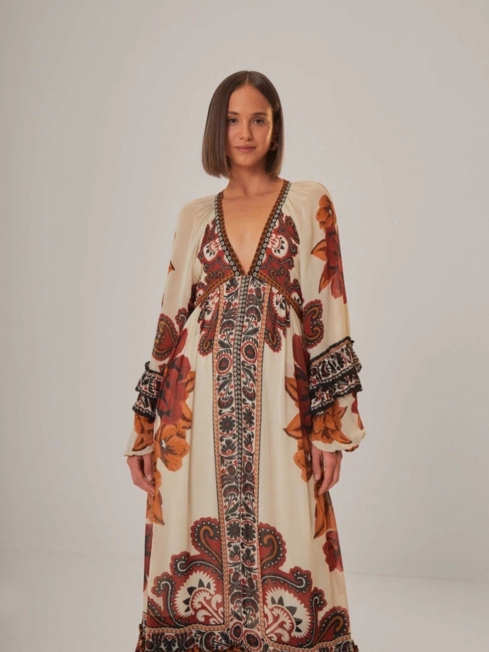 FARM RIO Winter Tapestry Sand V-Neck Long Sleeve Maxi Dress Women's Size S Sand